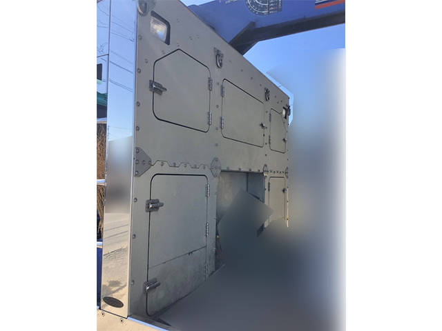 UDトラックスクオンクレーン4段大型（10t）[写真10]