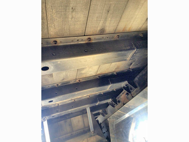 UDトラックスクオンクレーン4段大型（10t）[写真23]