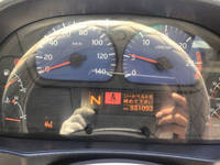 UDトラックスクオンクレーン4段大型（10t）[写真35]