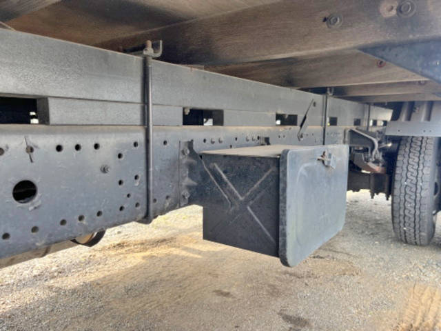 三菱ふそうキャンター幌車小型（2t・3t）[写真15]