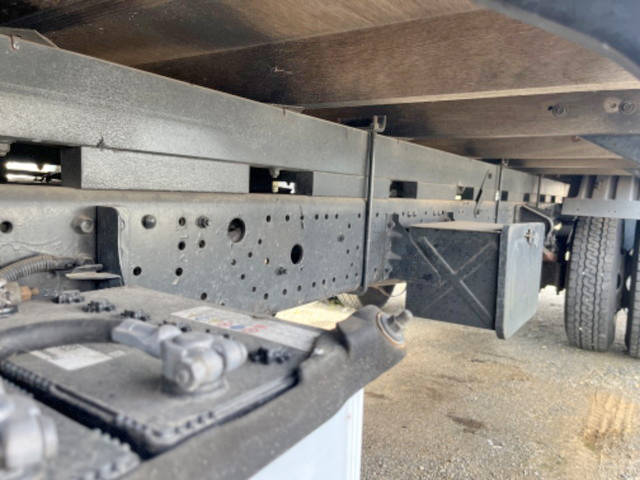 三菱ふそうキャンター幌車小型（2t・3t）[写真16]