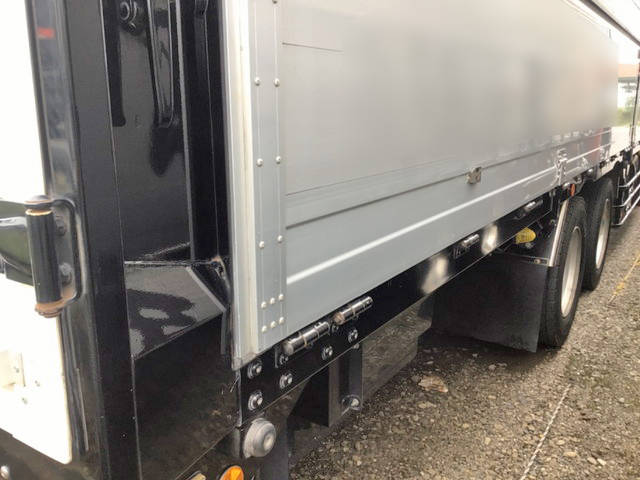 日野プロフィアアルミウイング大型（10t）[写真08]