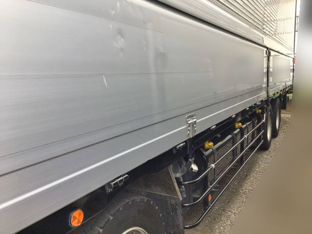 日野プロフィアアルミウイング大型（10t）[写真09]