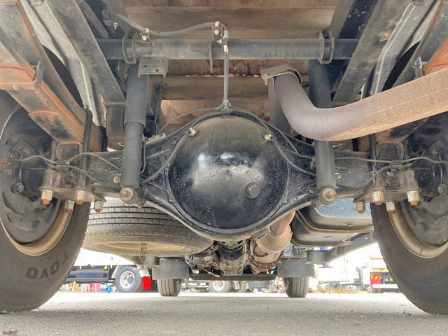 三菱ふそうキャンタークレーン4段小型（2t・3t）[写真28]