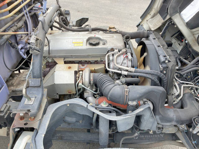 三菱ふそうキャンタークレーン4段小型（2t・3t）[写真30]