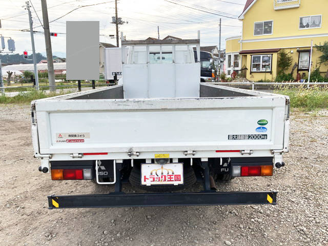 三菱ふそうキャンター平ボディ小型（2t・3t）[写真11]
