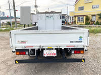 三菱ふそうキャンター平ボディ小型（2t・3t）[写真11]