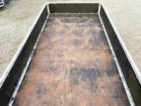 三菱ふそうキャンター平ボディ小型（2t・3t）[写真16]