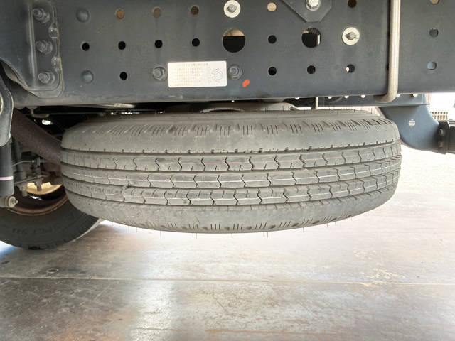 三菱ふそうキャンター平ボディ小型（2t・3t）[写真21]