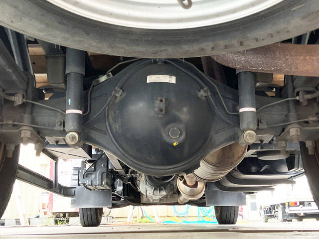 三菱ふそうキャンター平ボディ小型（2t・3t）[写真23]