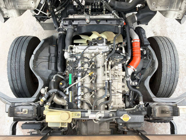 三菱ふそうキャンター平ボディ小型（2t・3t）[写真25]