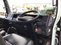 いすゞエルフパッカー車（塵芥車）小型（2t・3t）[写真28]