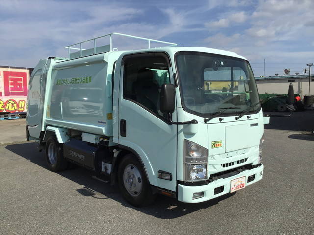 いすゞエルフパッカー車（塵芥車）小型（2t・3t）[写真04]