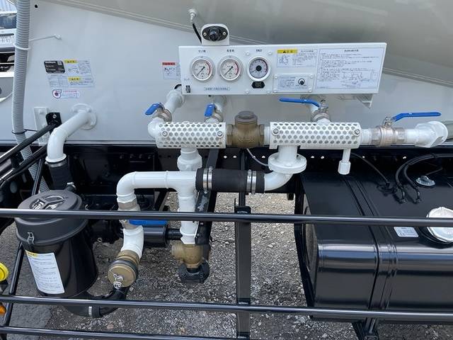 日野プロフィアバルク車（粉粒体運搬車）大型（10t）[写真10]