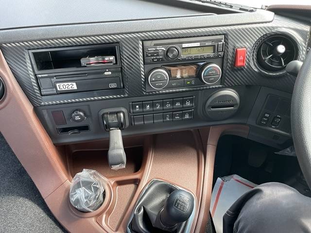 日野プロフィアバルク車（粉粒体運搬車）大型（10t）[写真17]