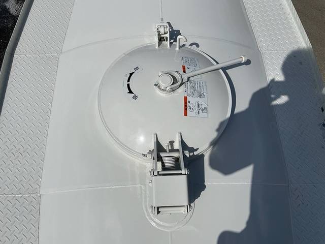 日野プロフィアバルク車（粉粒体運搬車）大型（10t）[写真25]