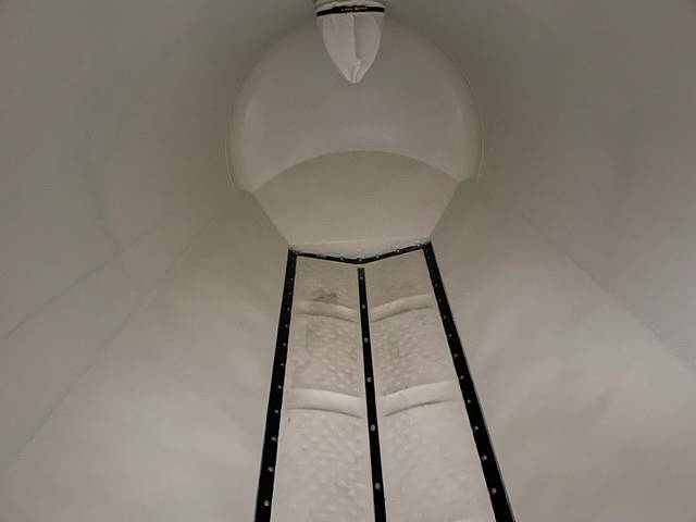 日野プロフィアバルク車（粉粒体運搬車）大型（10t）[写真30]