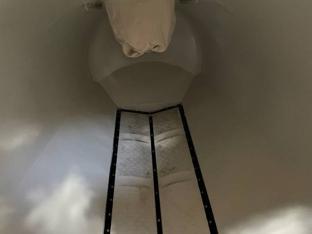 日野プロフィアバルク車（粉粒体運搬車）大型（10t）[写真31]