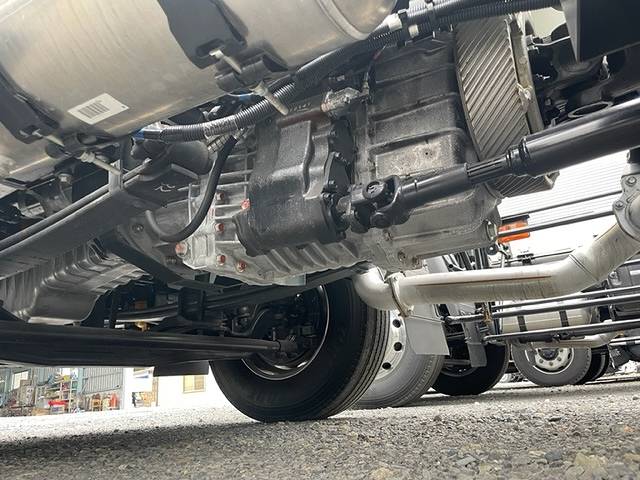 日野プロフィアバルク車（粉粒体運搬車）大型（10t）[写真32]