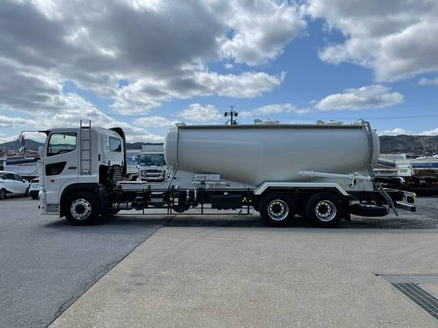 日野プロフィアバルク車（粉粒体運搬車）大型（10t）[写真04]