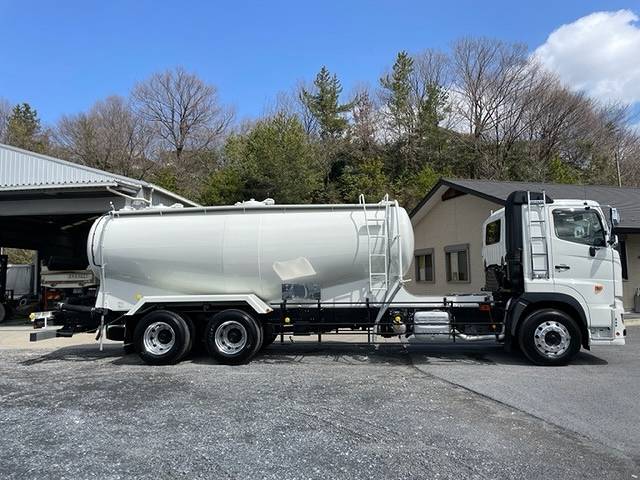 日野プロフィアバルク車（粉粒体運搬車）大型（10t）[写真06]