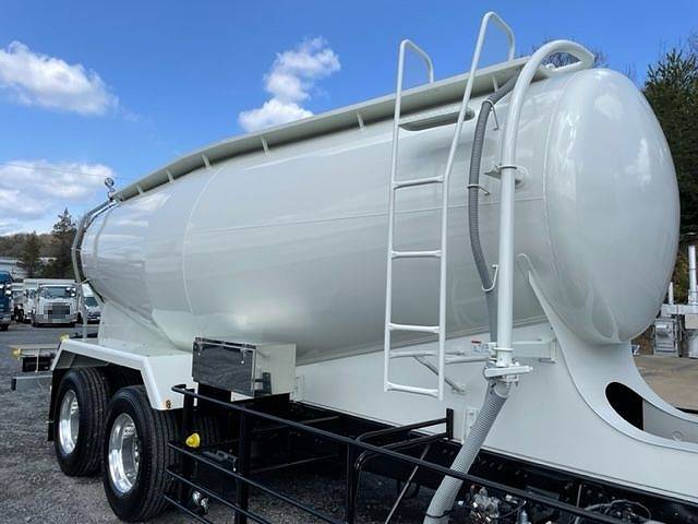 日野プロフィアバルク車（粉粒体運搬車）大型（10t）[写真07]