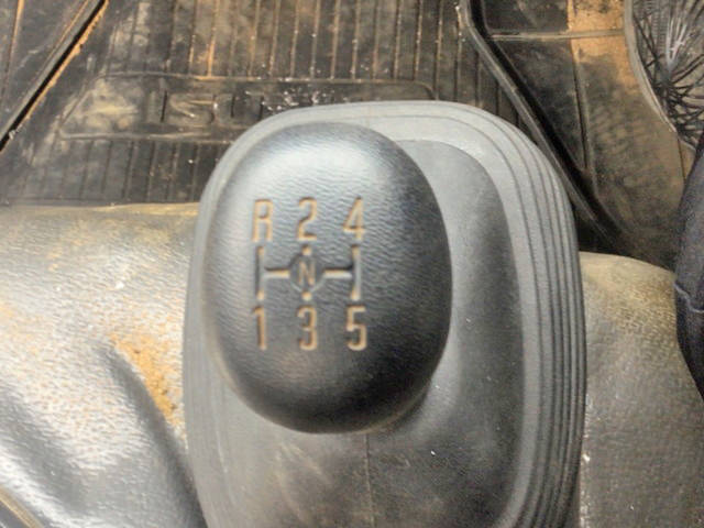 いすゞエルフダンプ小型（2t・3t）[写真17]