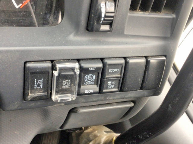 いすゞエルフダンプ小型（2t・3t）[写真12]