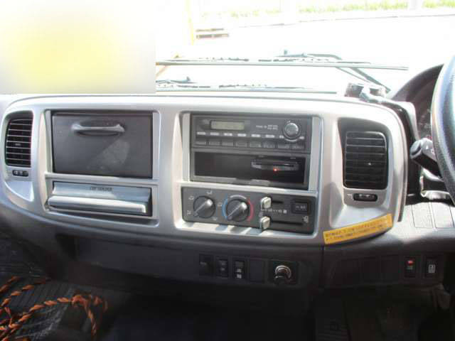 日野レンジャー深ダンプ（土砂禁ダンプ）中型（4t）[写真17]