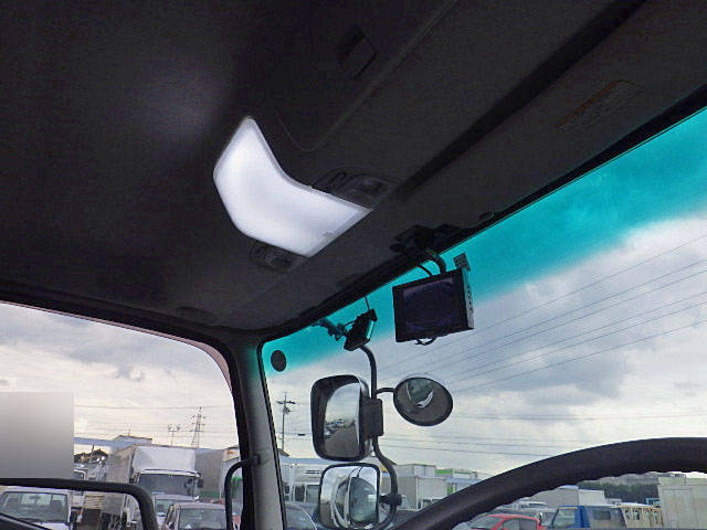 三菱ふそうファイター冷凍車（冷蔵車）中型（4t）[写真17]