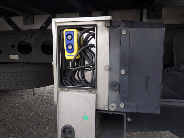 三菱ふそうファイター冷凍車（冷蔵車）中型（4t）[写真26]