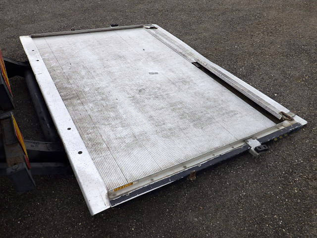 三菱ふそうファイター冷凍車（冷蔵車）中型（4t）[写真27]