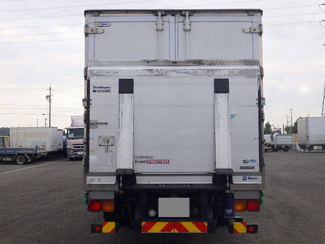 三菱ふそうファイター冷凍車（冷蔵車）中型（4t）[写真03]