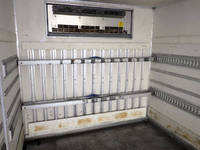 三菱ふそうファイター冷凍車（冷蔵車）中型（4t）[写真31]