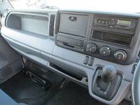 三菱ふそうキャンターアルミバン小型（2t・3t）[写真11]