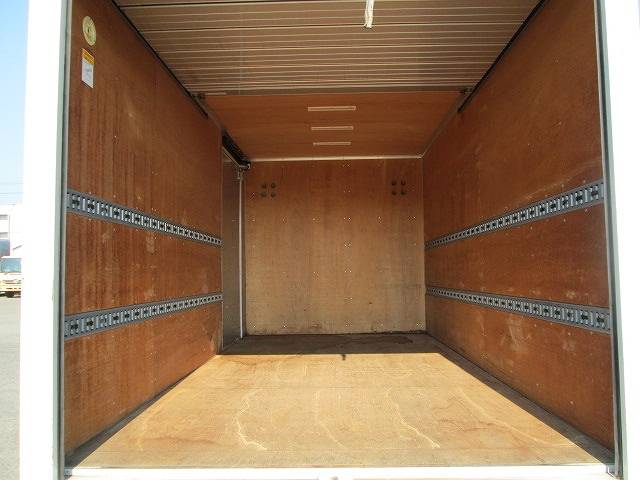 三菱ふそうキャンターアルミバン小型（2t・3t）[写真03]