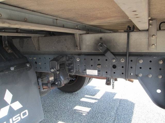 三菱ふそうキャンターアルミバン小型（2t・3t）[写真05]