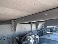 三菱ふそうキャンターアルミバン小型（2t・3t）[写真09]