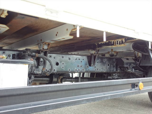 トヨタダイナ平ボディ小型（2t・3t）[写真05]