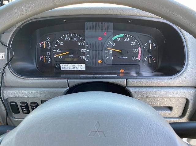 三菱ふそうファイターセルフクレーン4段中型（4t）[写真17]