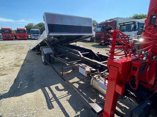 三菱ふそうファイターセルフクレーン4段中型（4t）[写真40]