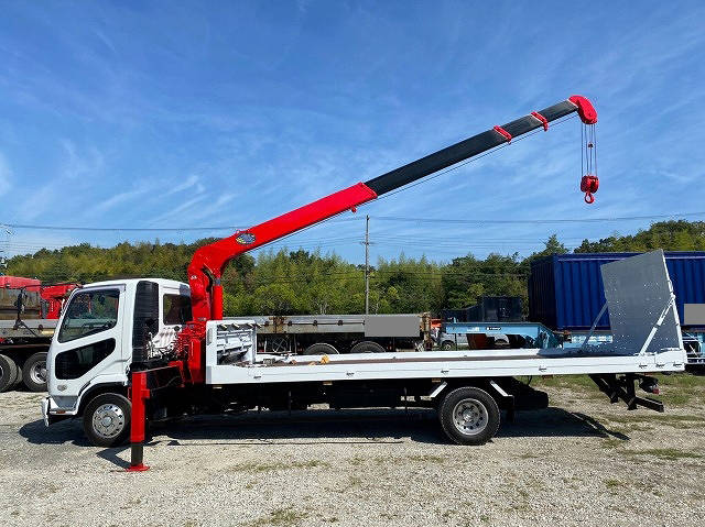 三菱ふそうファイターセルフクレーン4段中型（4t）[写真07]