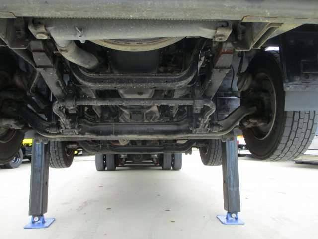 いすゞギガセルフローダー大型（10t）[写真14]