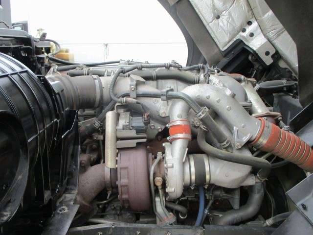 いすゞギガセルフローダー大型（10t）[写真23]