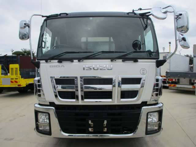 いすゞギガセルフローダー大型（10t）[写真04]