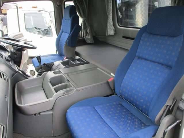 いすゞギガセルフローダー大型（10t）[写真09]