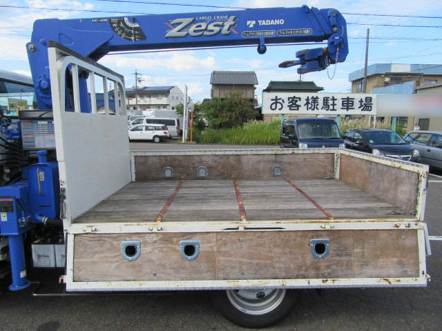 いすゞエルフクレーン3段小型（2t・3t）[写真13]