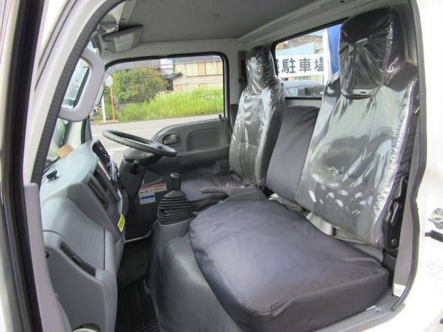 いすゞエルフクレーン3段小型（2t・3t）[写真37]