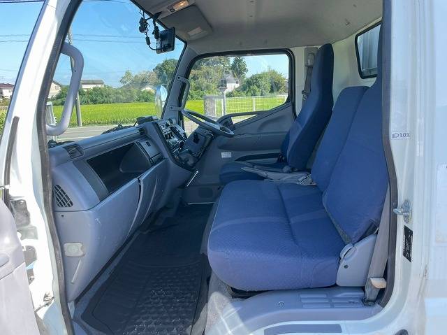 三菱ふそうキャンターアルミブロック小型（2t・3t）[写真17]