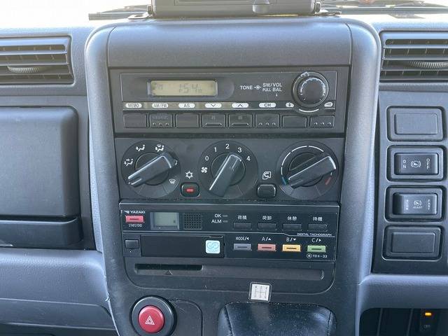 三菱ふそうキャンターアルミブロック小型（2t・3t）[写真21]